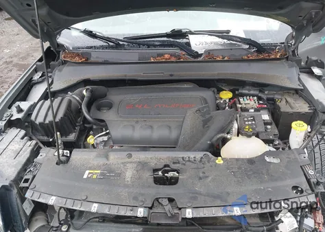 2020 Jeep Compass Limited 4X4 from USA, damaged, VIN 3C4NJDCB4LT126814